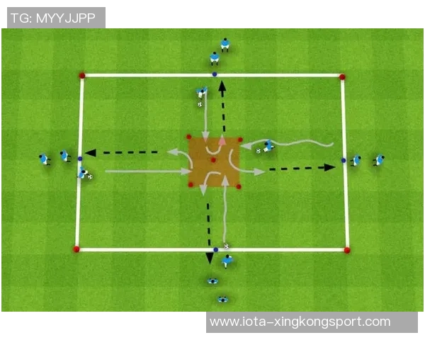提升足球技术的带球训练方法与技巧解析 提升足球技术的带球训练方法与技巧解析